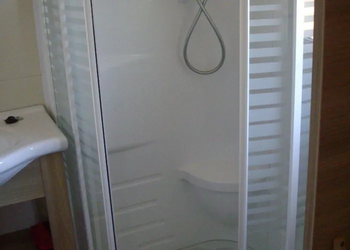 Belles Aux * Кастельжалу